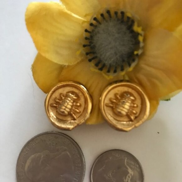 BEES FOR CHRISTMAS! VINTAGE GERARD YOSCA 'BUMBLE BEE' EARRINGS, MINT COND. - Picture 3 of 7